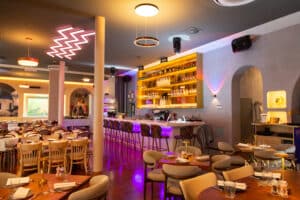 Kymata Modern Taverna München Grieche griechisches Neueröffnung Restaurant Mega Location